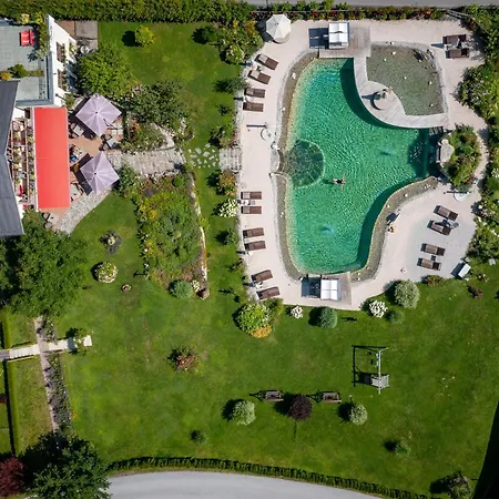 מלון Boutique Martha 3*